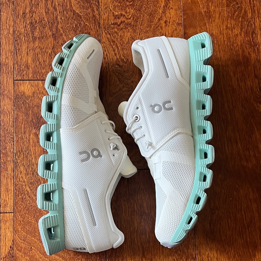 OnCloud Sneakers